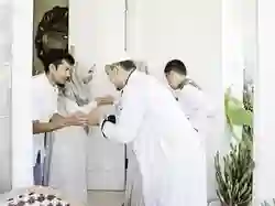 Asal Usul Tradisi Halalbihalal Saat Lebaran, Hanya Terdapat di Indonesia